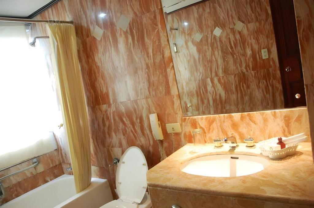 فندق جريت إيسترن كويزون سيتي المظهر الخارجي الصورة